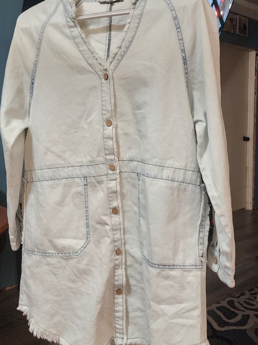 Collection By Cezele Button-Front Denim Tunic with Patch Pockets Sz Small